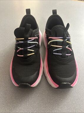 Kids Black Sneakers with Pink Midsole and Pastel Laces